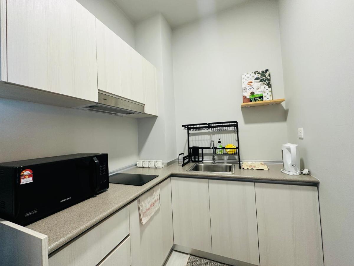 Jesselton Quay - Suite 1 By Staycation Suites Kk Kota Kinabalu Dış mekan fotoğraf
